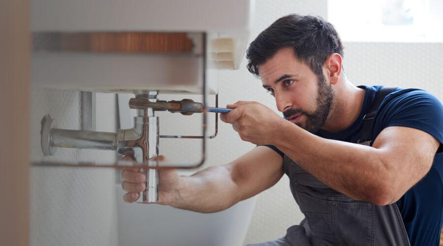 Sink pipe leak repair in Heth, AR